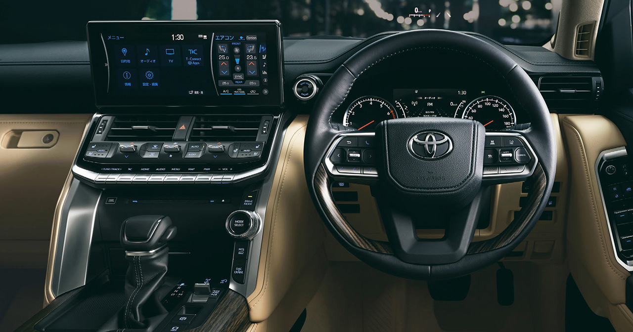 Актуальна версія інтер'єру Toyota Land Cruiser 300