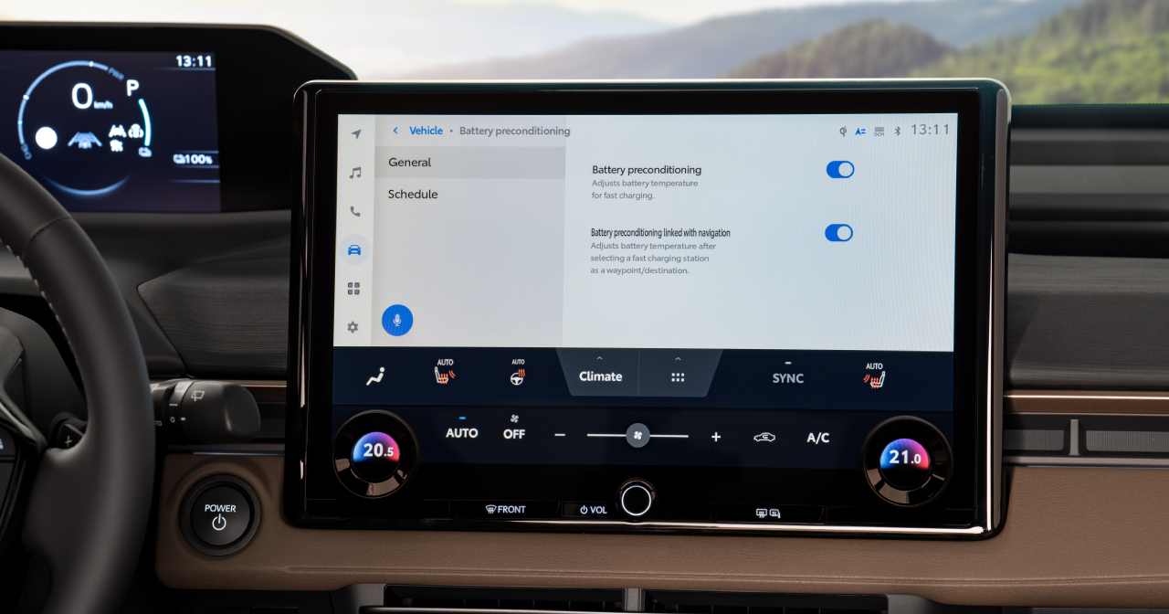 Toyota bZ4X Touring 2025 - Інтер'єр 2