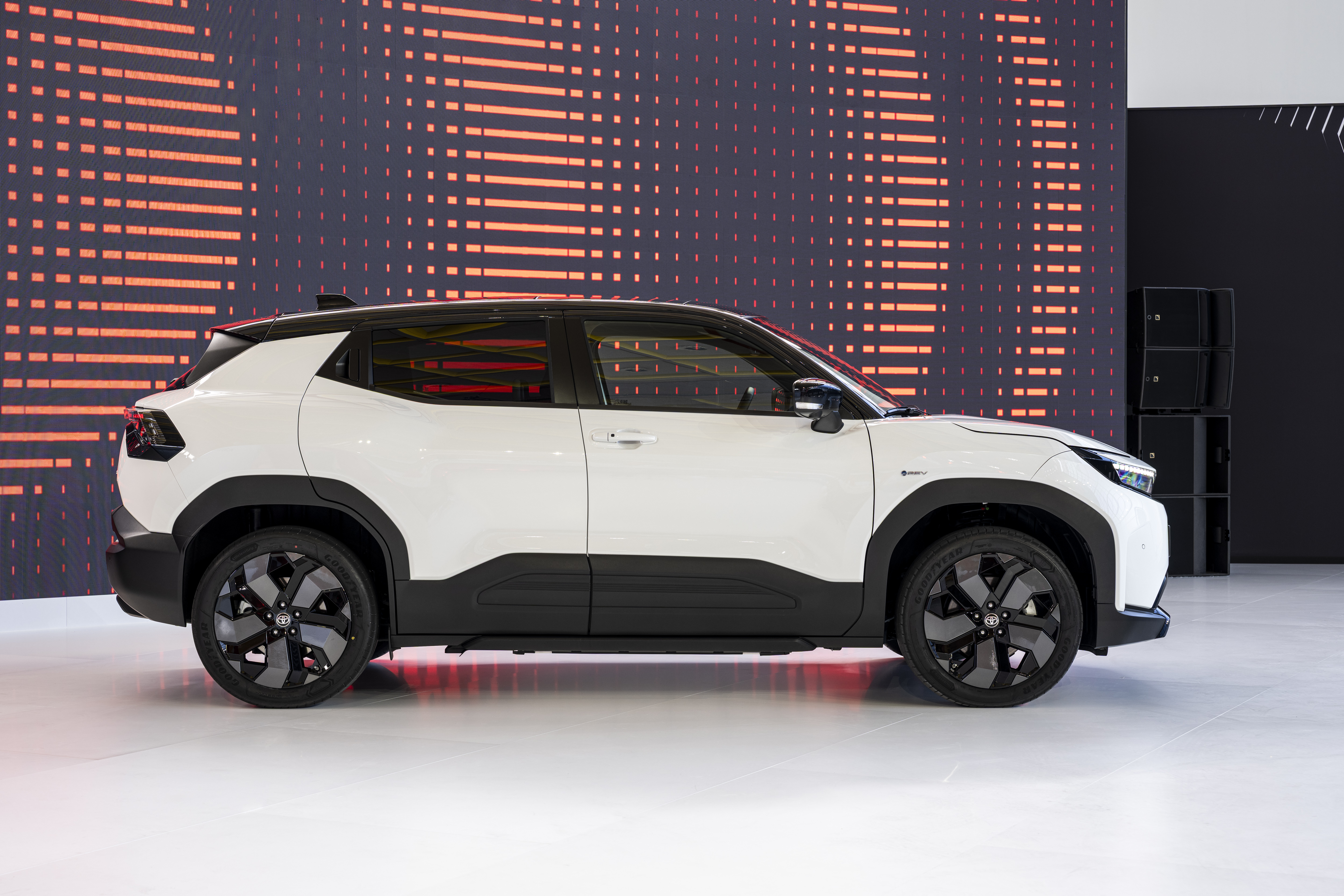 Toyota Urban Cruiser 2025 exterior - rear view