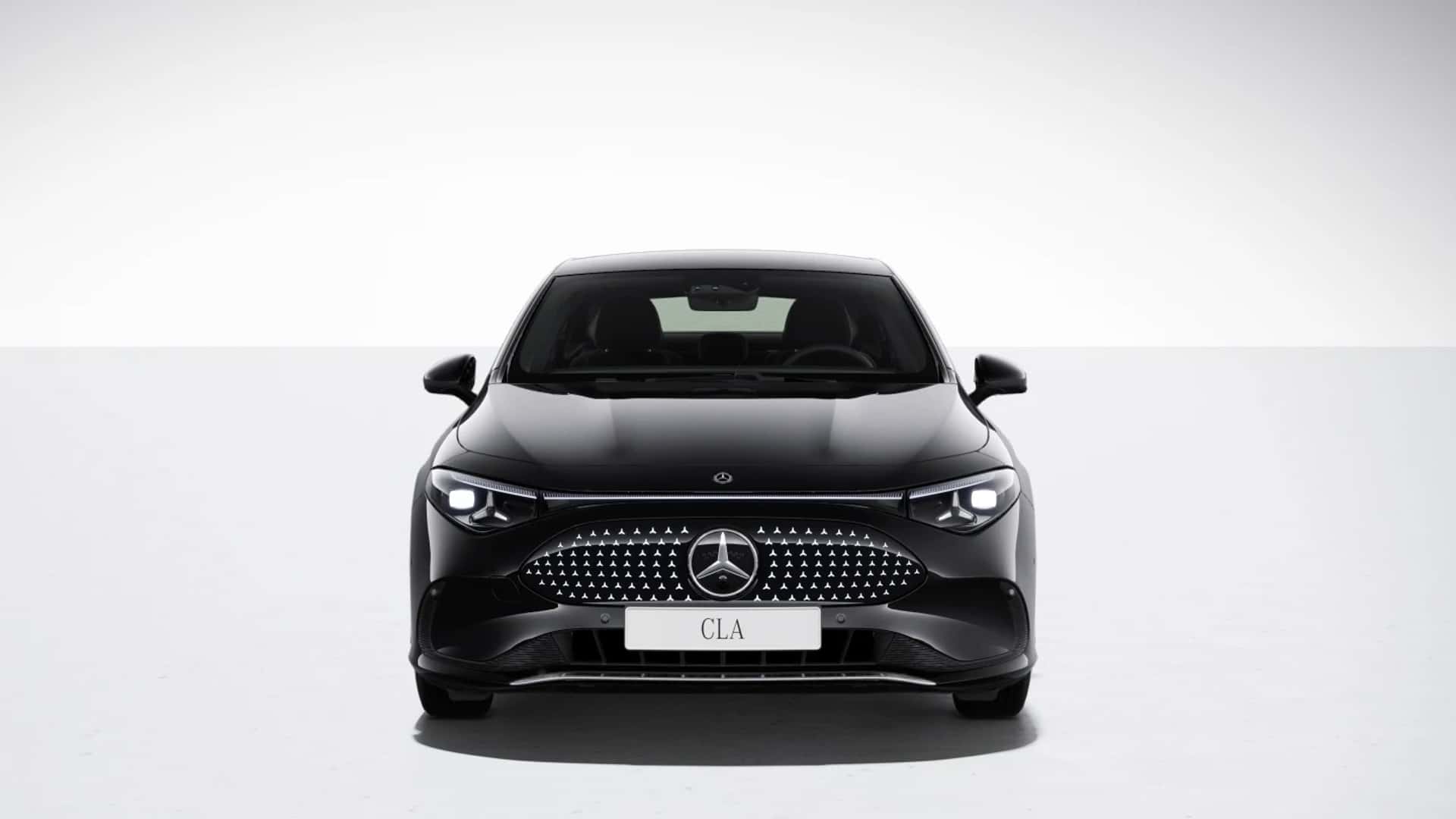 Загальний вигляд нового Mercedes-Benz CLA
