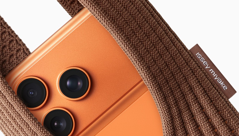 Image of iPhone Pocket - side view