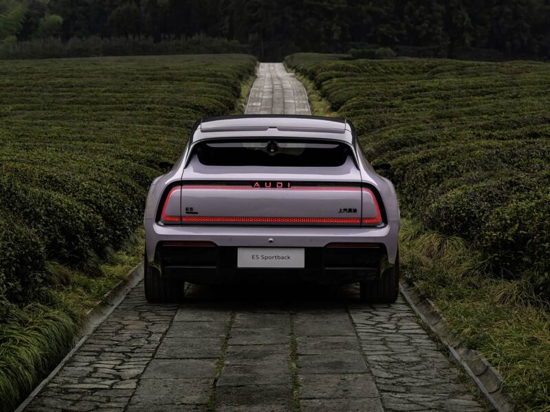 Інтер'єр AUDI E5 Sportback