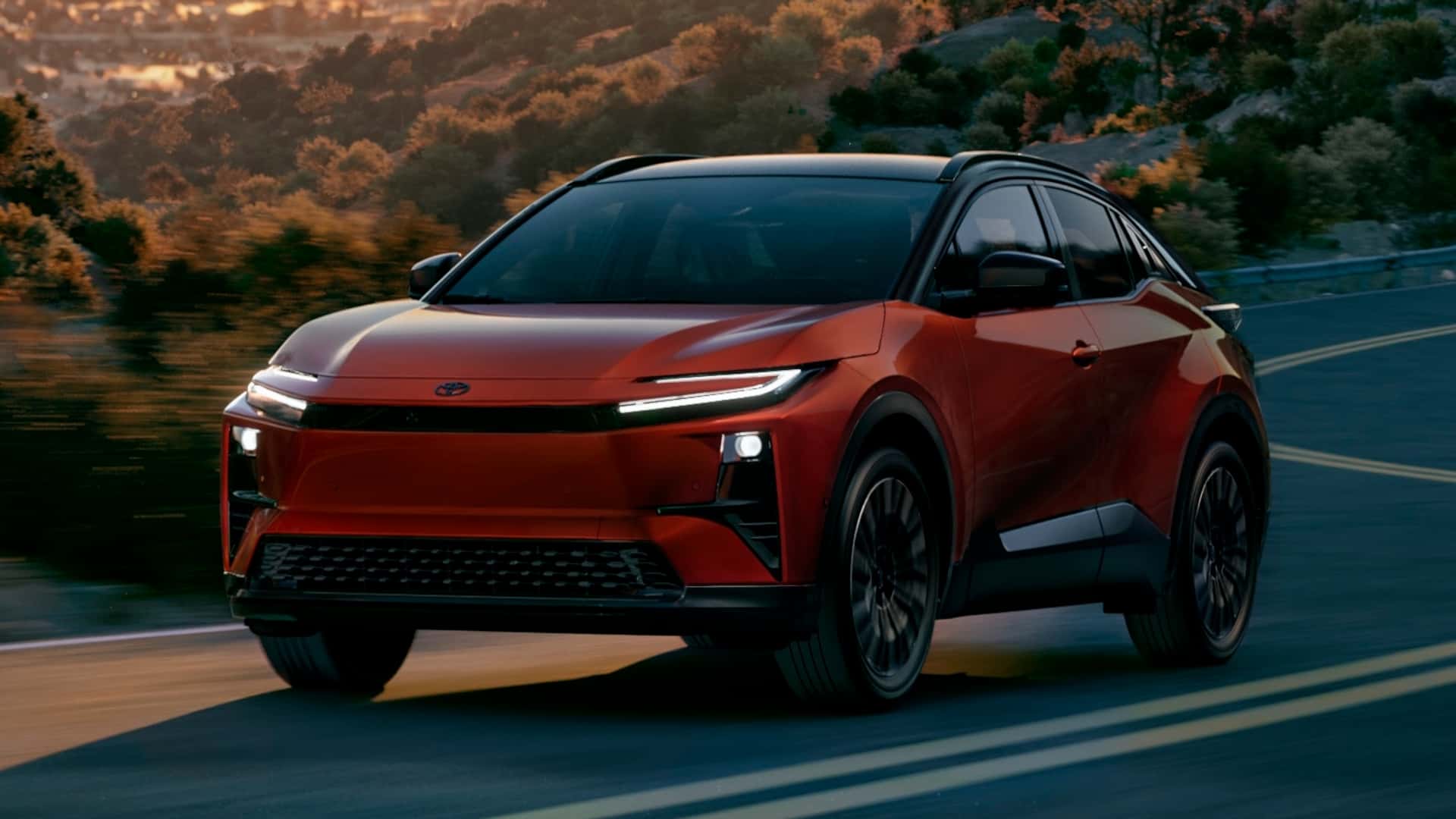 Інтер'єр Toyota C-HR EV