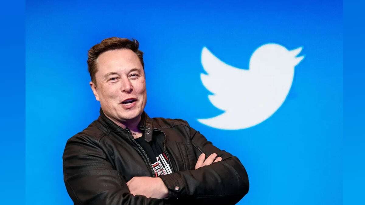 ЗМІ: у разі придбання Twitter Ілон Маск планує скоротити кількість співробітників на 75%