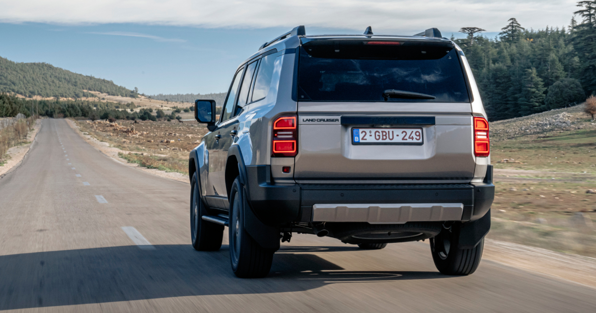 Салон Toyota Land Cruiser J250