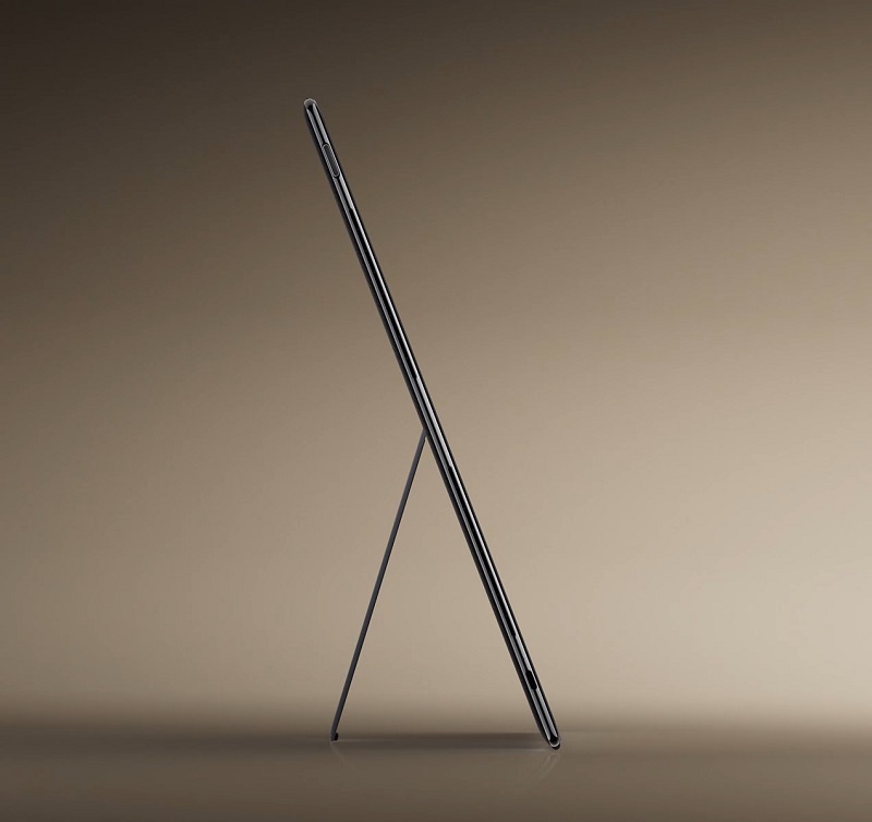MateBook Fold Ultimate Design - збоку