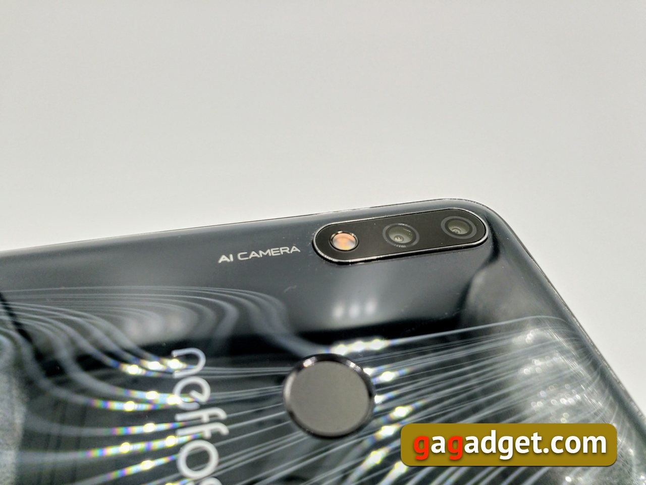 Огляд смартфона Neffos X20 Pro: рятівник світу-28