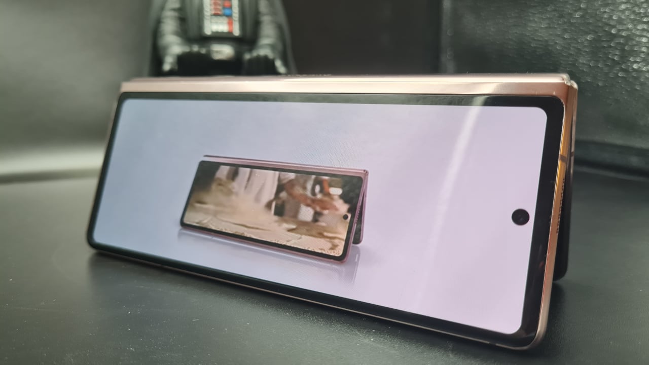 Дневник Samsung Galaxy Z Fold2: режим Flex Mode — то, ради чего мы будем покупать смартфоны со сгибающимся экраном