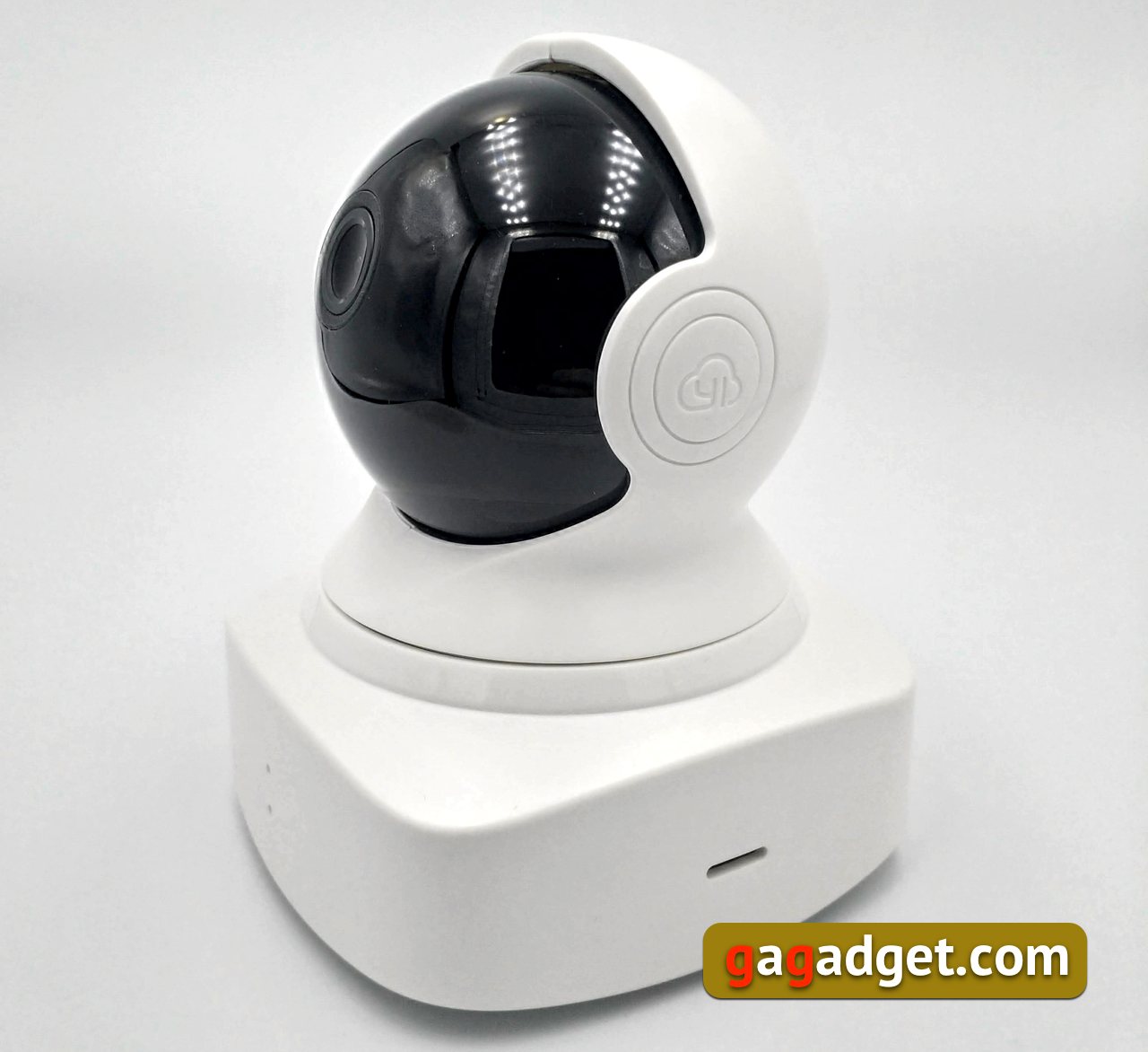 Огляд Yi Cloud Dome: гідна камера для домашнього відеоспостереження