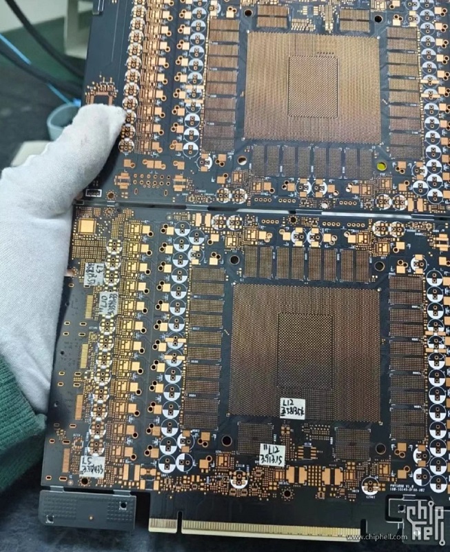 Фото видеокарты RTX 5090