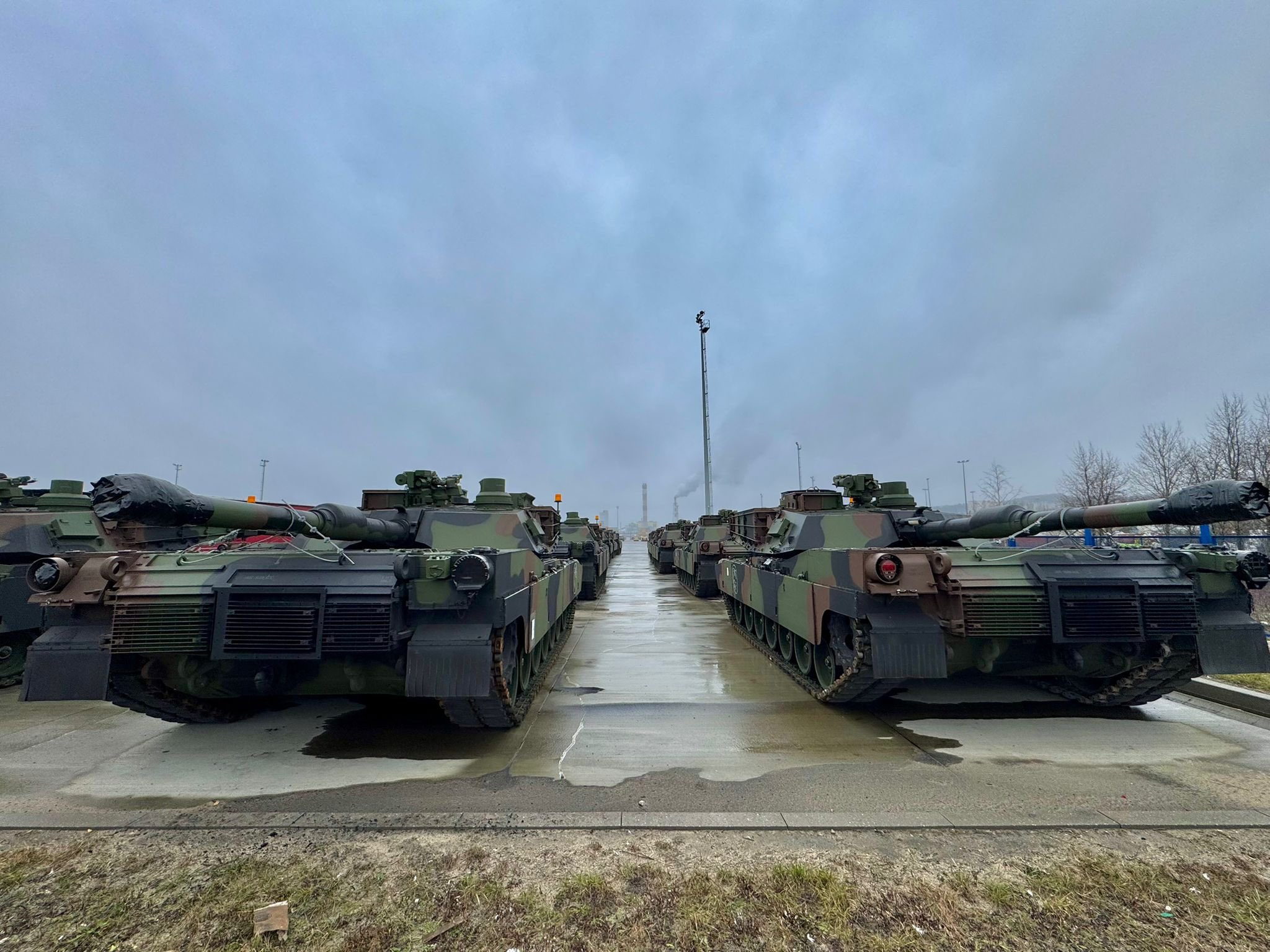 Les chars M1A2 SEPv3 Abrams livrés à la Pologne. Illustration : Władysław Kosiniak-Kamysz