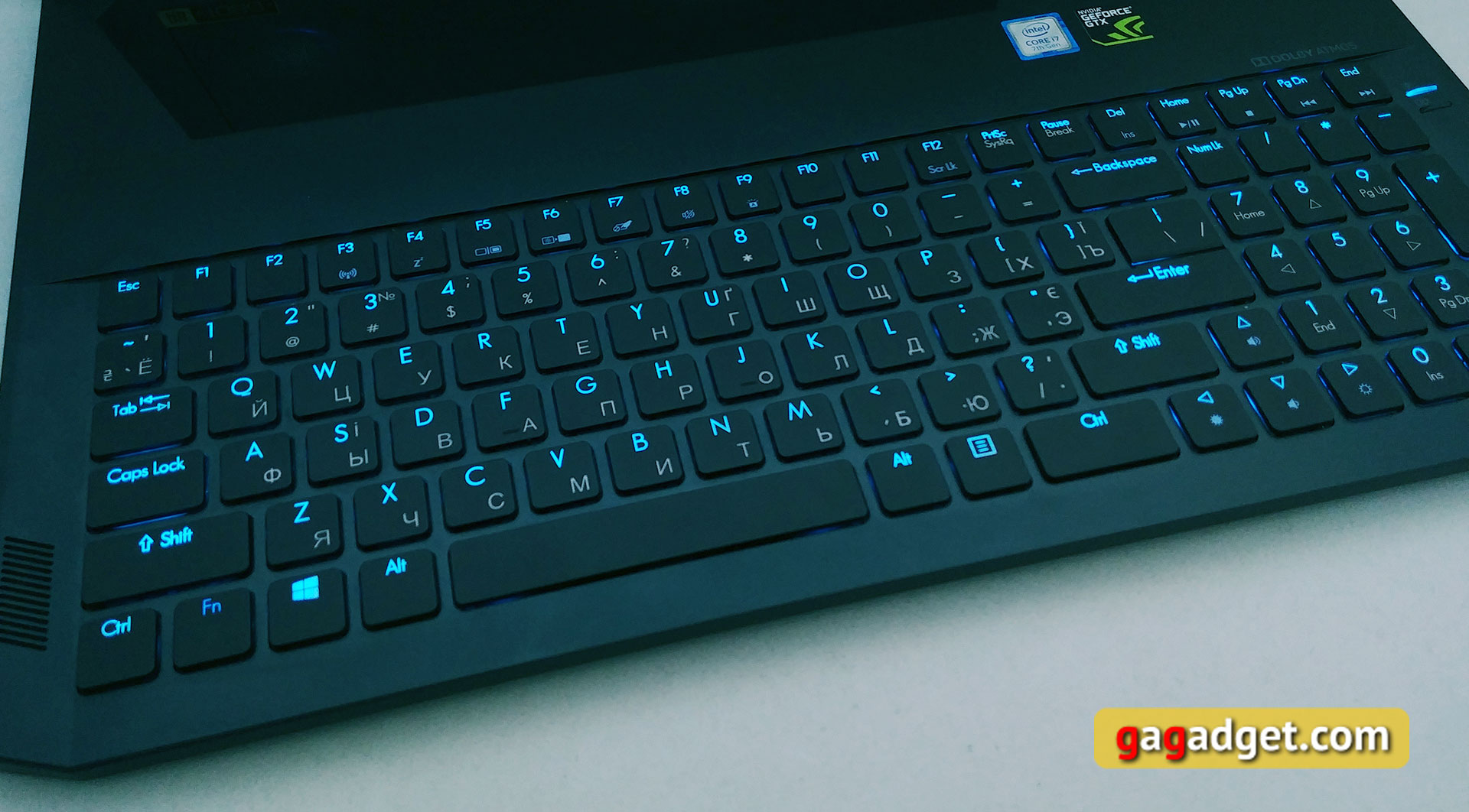 acer-predator-triton-700-17.jpg