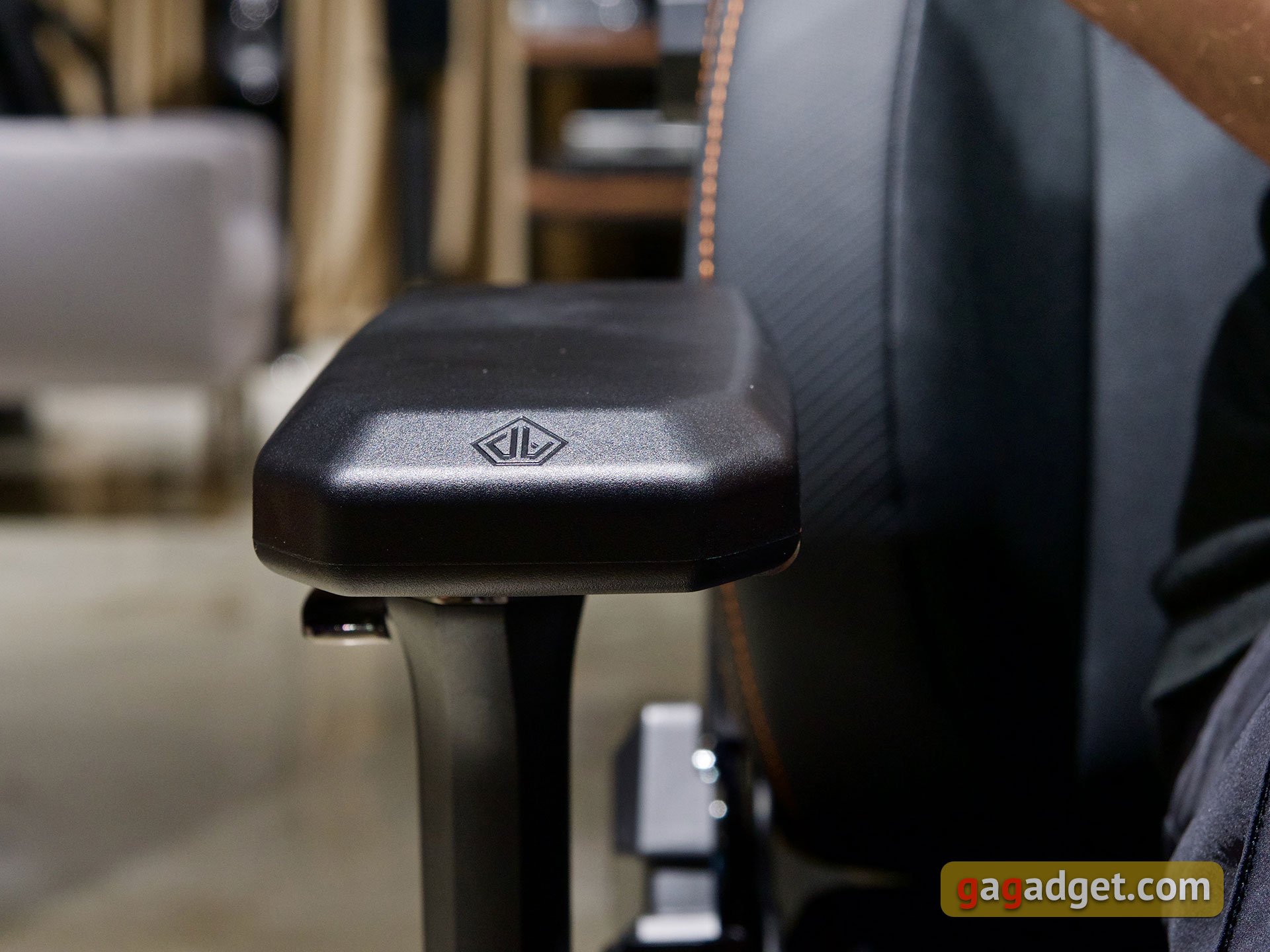 Throne for Gaming: Anda Seat Kaiser 3 XL Review-38