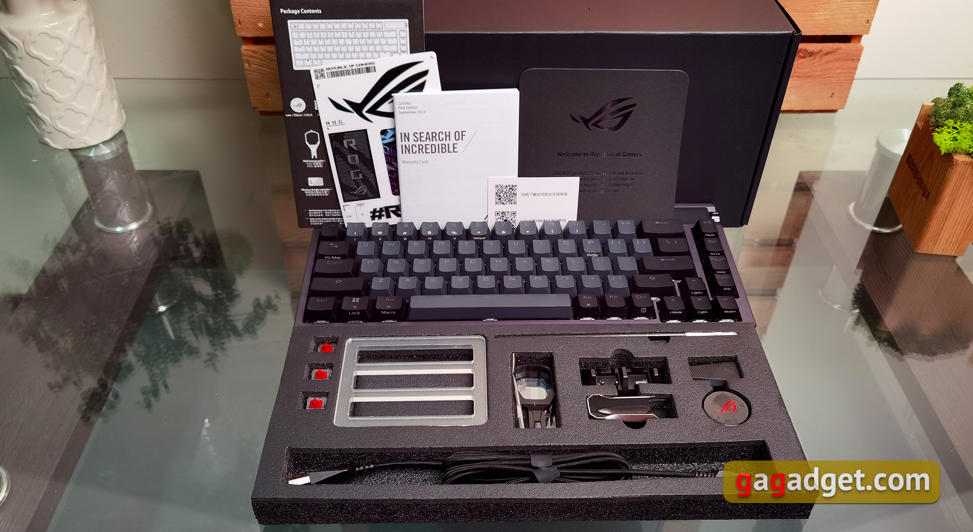 ASUS ROG Azoth review: an uncompromising mechanical keyboard for gamers that you wouldn't expect-6