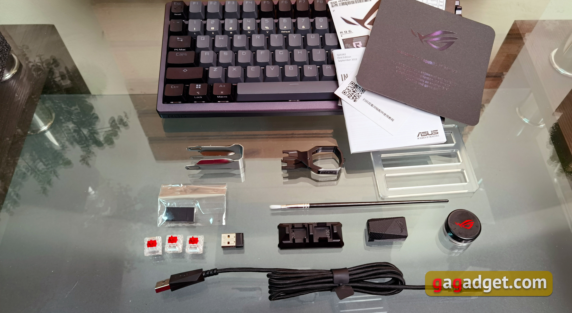 ASUS ROG Azoth review: an uncompromising mechanical keyboard for gamers that you wouldn't expect-7