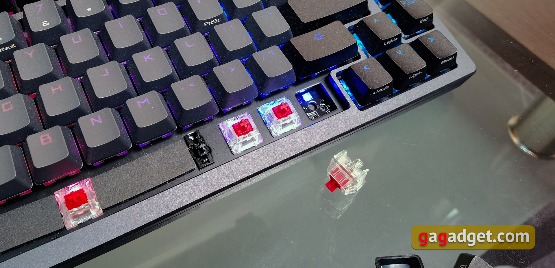 ASUS ROG Azoth review: an uncompromising mechanical keyboard for gamers that you wouldn't expect-41
