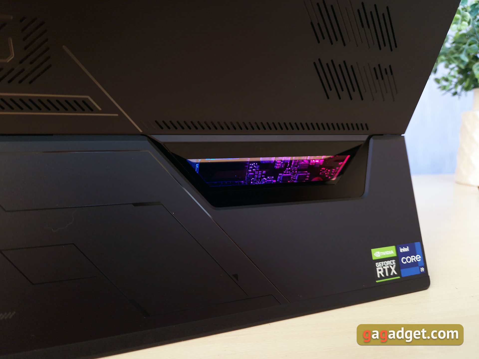 ASUS ROG Flow Z13 (2022): найпотужніший ігровий планшет-26