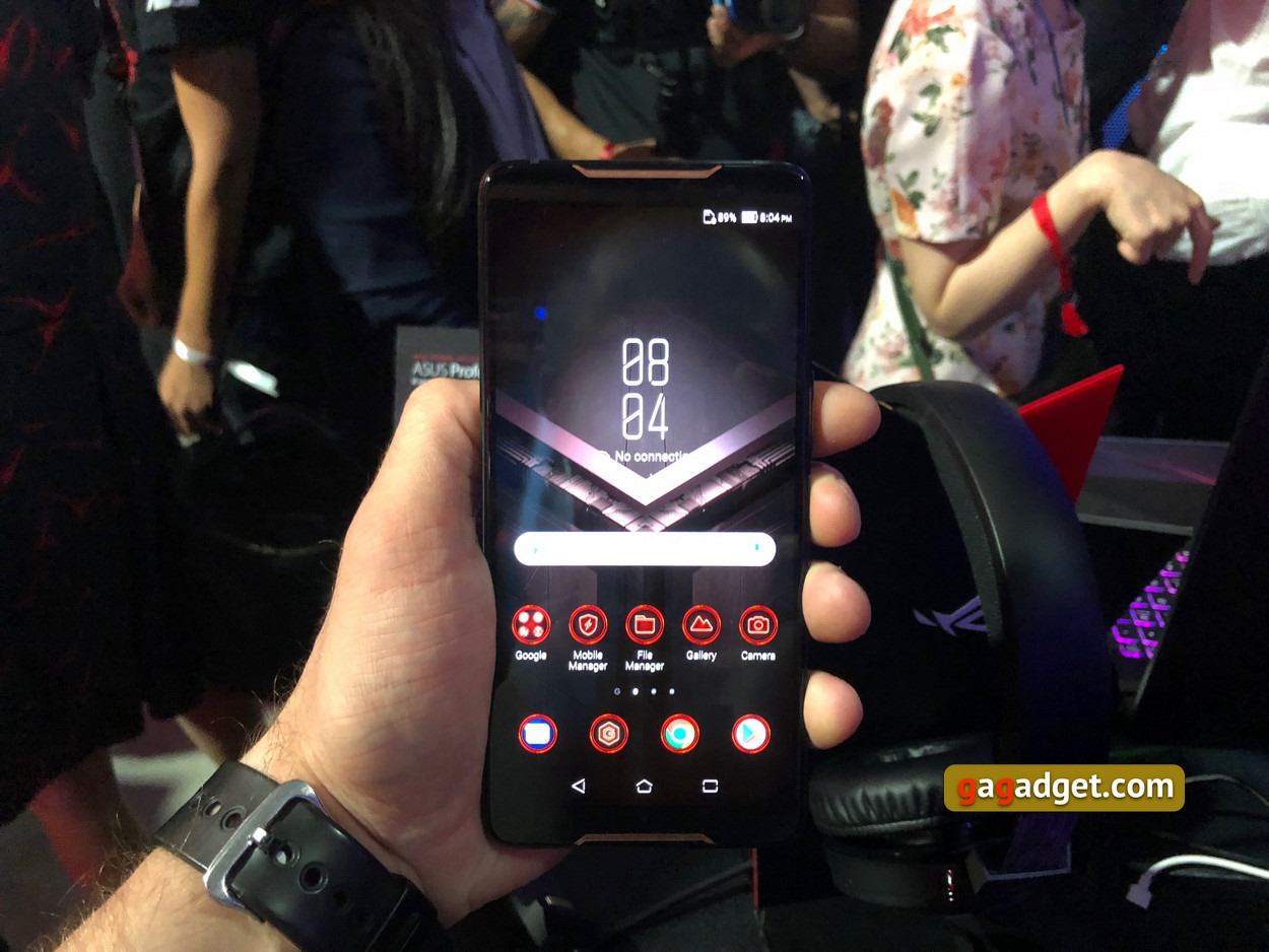 asus-rog-phone-computex-1.JPG