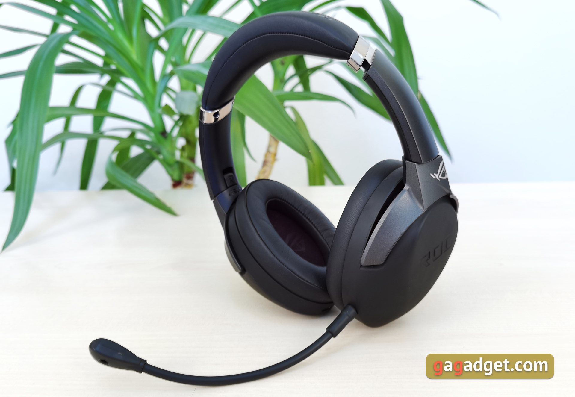 Обзор ASUS ROG Strix GO 2.4: беспроводная игровая гарнитура для любых платформ с AI-шумоподавлением-26