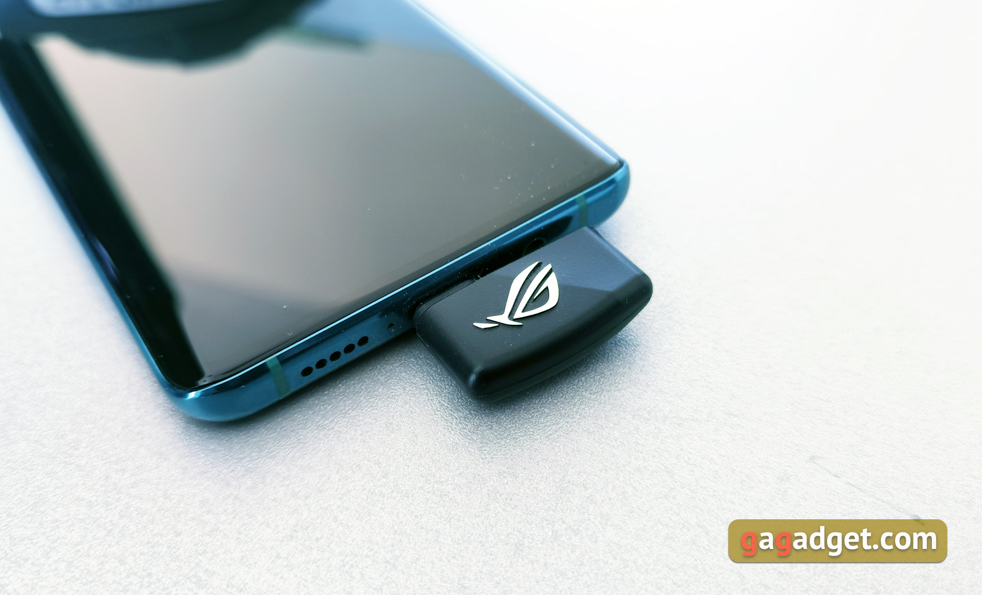 Обзор ASUS ROG Strix GO 2.4: беспроводная игровая гарнитура для любых платформ с AI-шумоподавлением-24