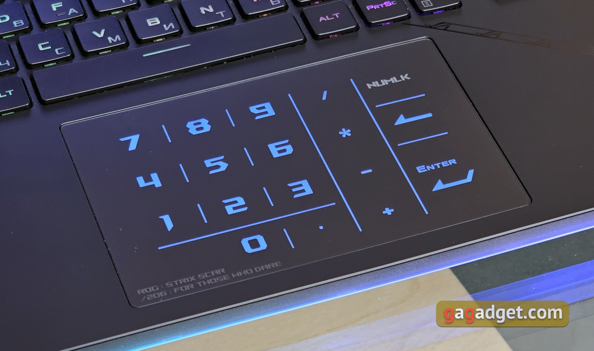 Огляд ASUS ROG Strix SCAR 16 (2023): тотальне домінування на віртуальному полі бою-25