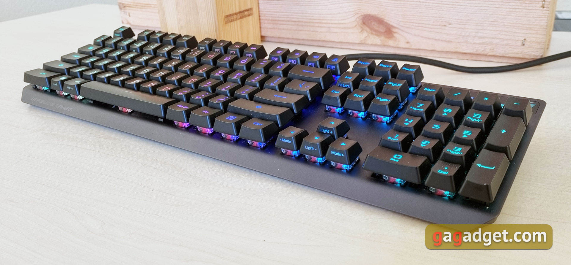 Обзор ASUS ROG Strix Scope RX: оптико-механическая геймерская клавиатура с влагозащитой-21