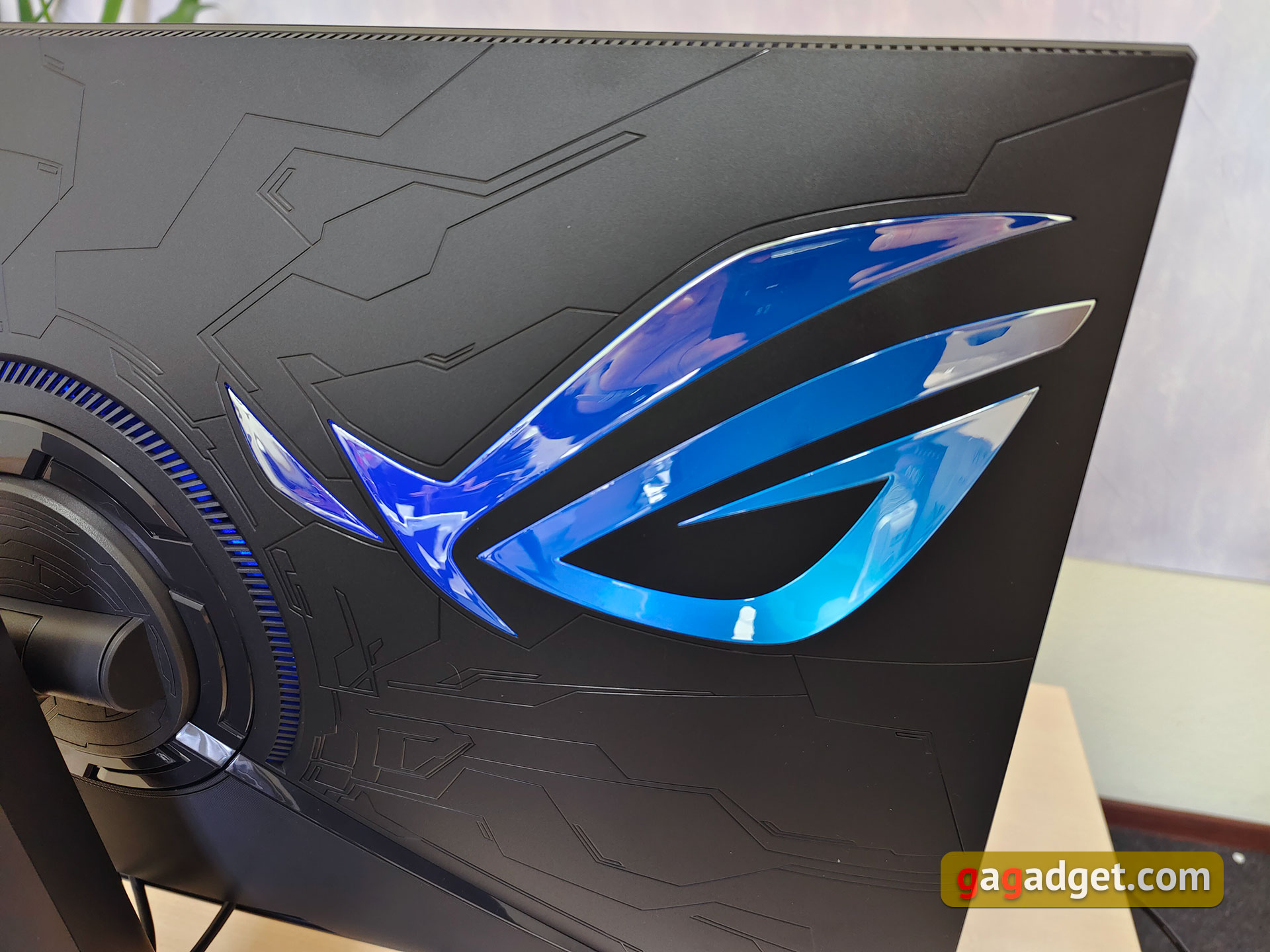 Обзор ASUS ROG Swift PG32UQ: игровой 4K-монитор на квантовых точках-7