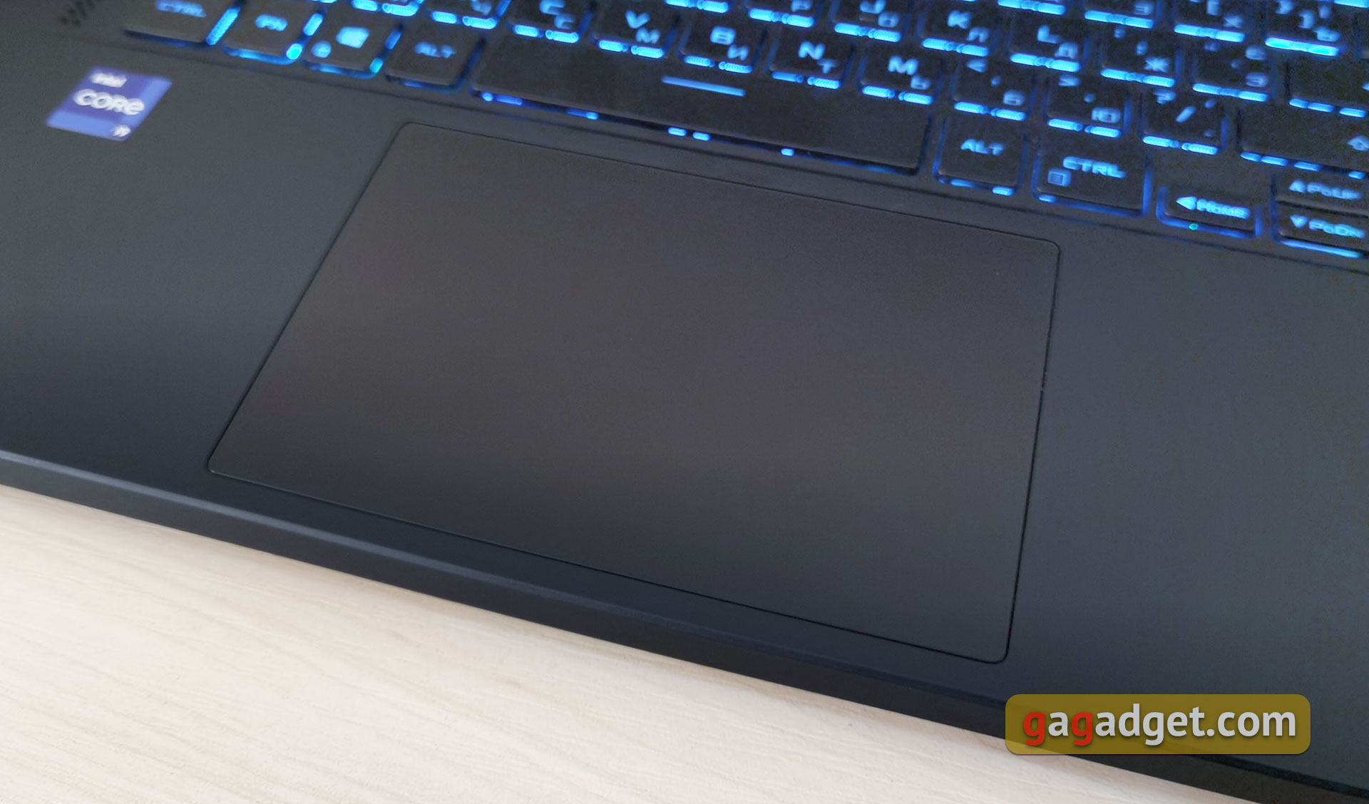 ASUS ROG Zephyrus M16: забійна сила 16-дюймового калібру-20