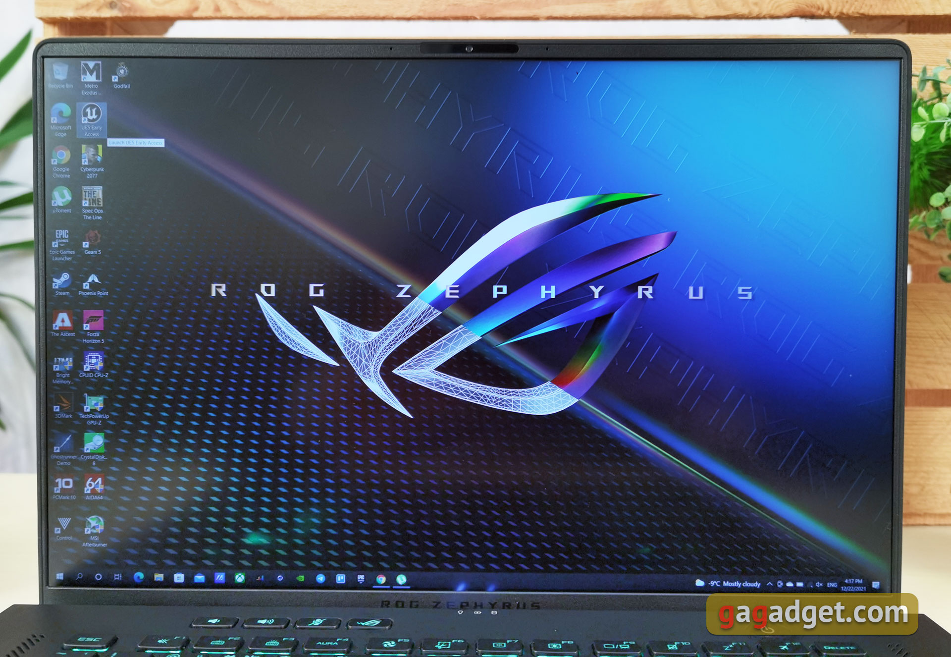 ASUS ROG Zephyrus M16: забійна сила 16-дюймового калібру-21