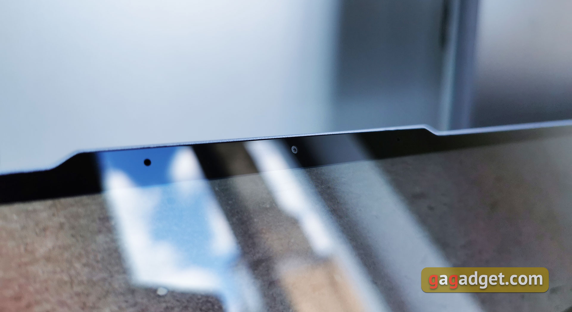 Обзор ASUS ZenBook S13: флагманский безрамочный ультрабук с обратной "монобровью"-7