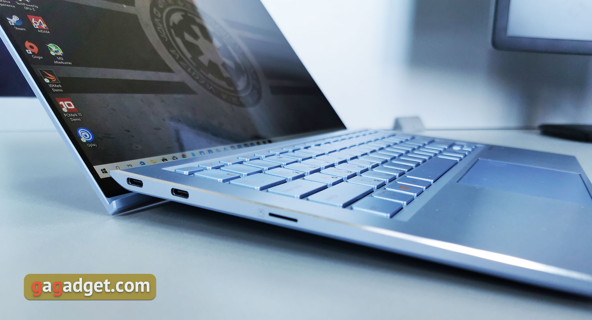 Обзор ASUS ZenBook S13: флагманский безрамочный ультрабук с обратной "монобровью"-14