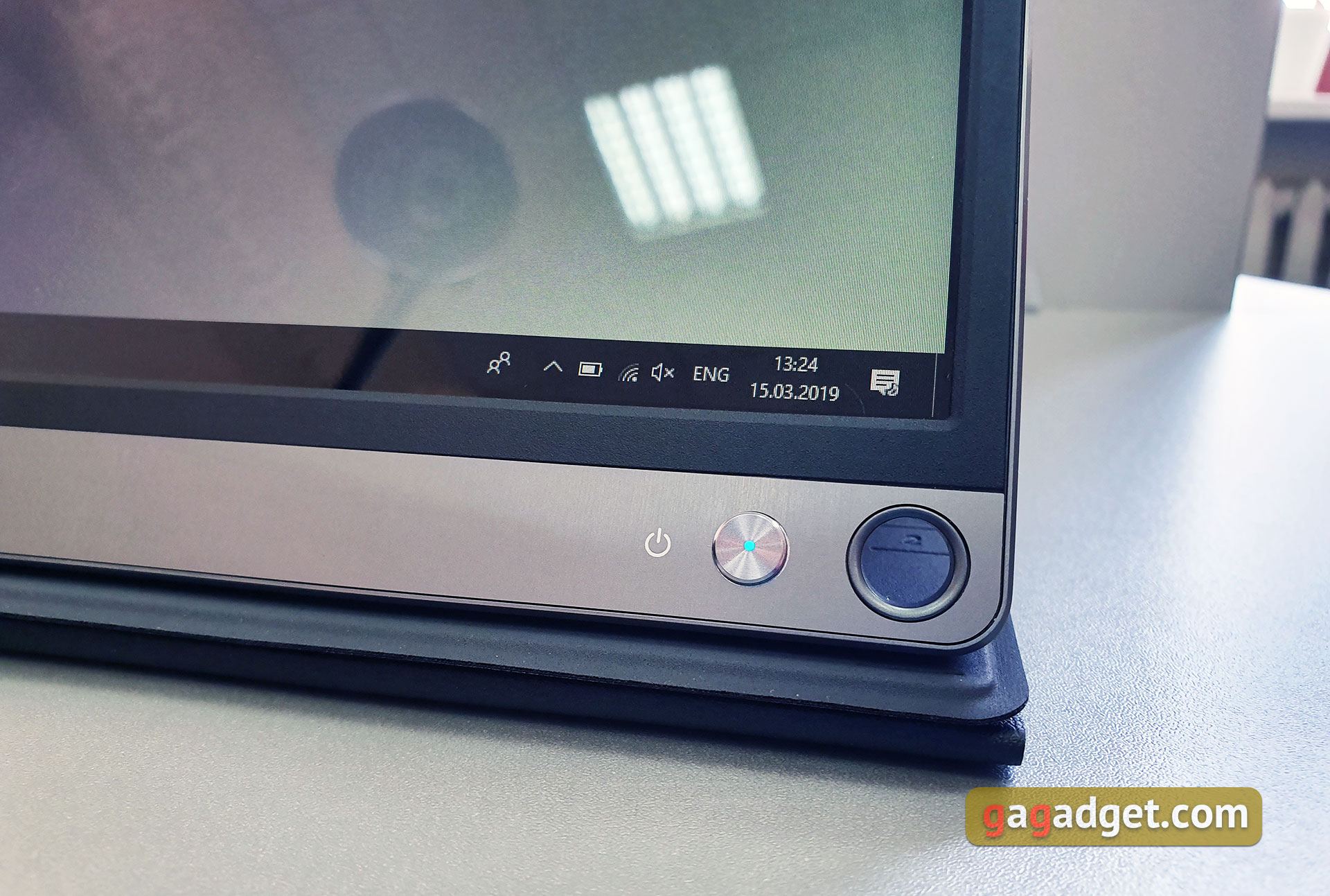 Обзор ASUS ZenScreen GO MB16AP: мобильный монитор с аккумулятором и USB Type-C-8
