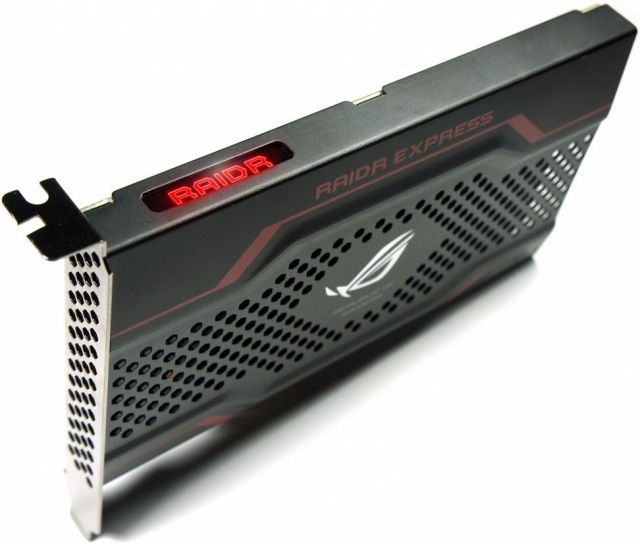 SSD-накопитель Asus ROG Raidr для энтузиастов с интерфейсом PCI Express 2.0x2 SSD-накопитель Asus ROG Raidr для энтузиастов с интерфейсом PCI Express 2.0x2