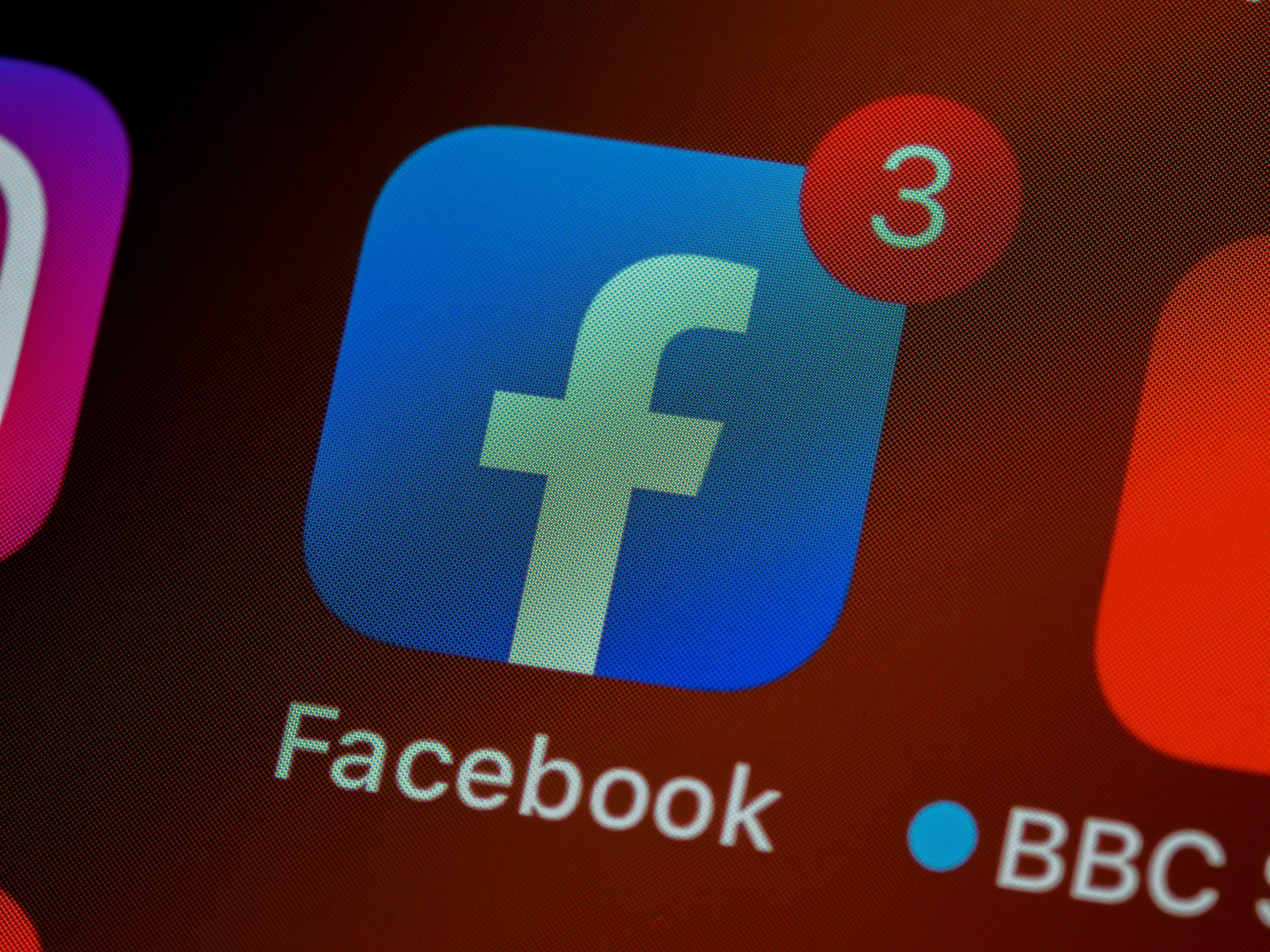 Meta впроваджує просунутий ШІ для поліпшення рекомендацій відео у Facebook