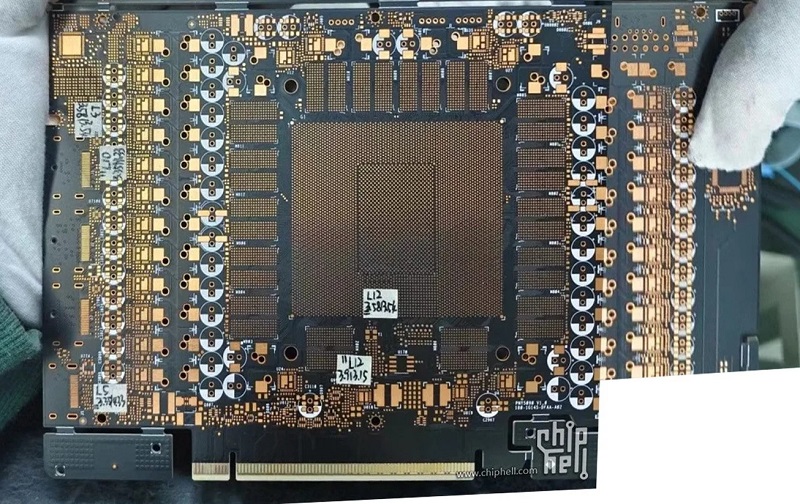 Еще одно фото RTX 5090