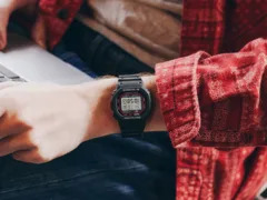 Casio G-Shock DW5000R watch in black colour