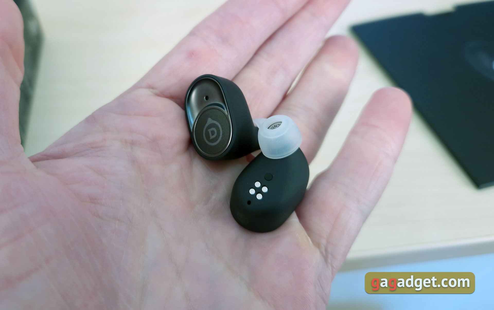 Обзор Devialet Gemini: TWS-наушники с французским шармом-15