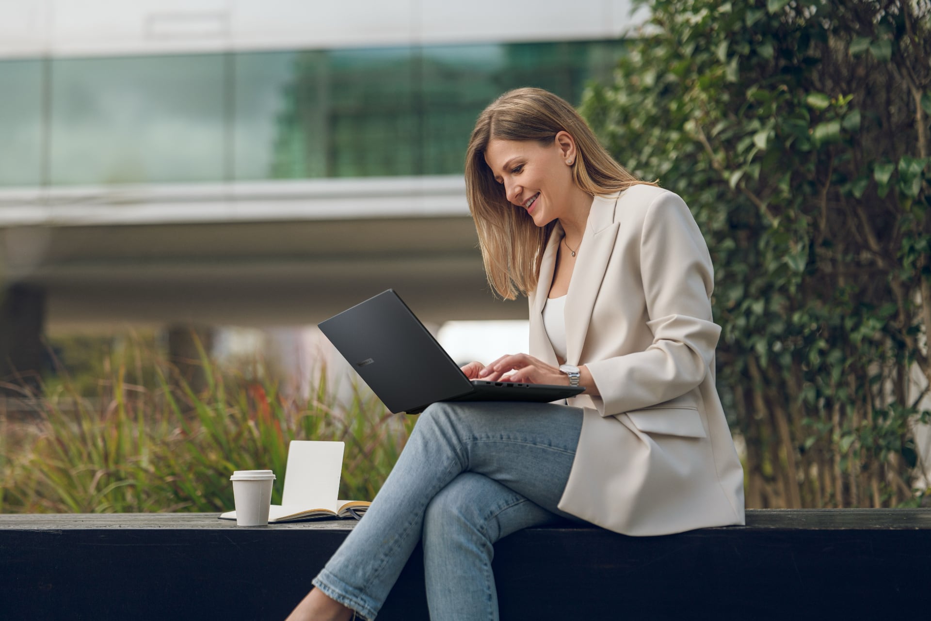 Ноутбук ExpertBook BM1 от ASUS