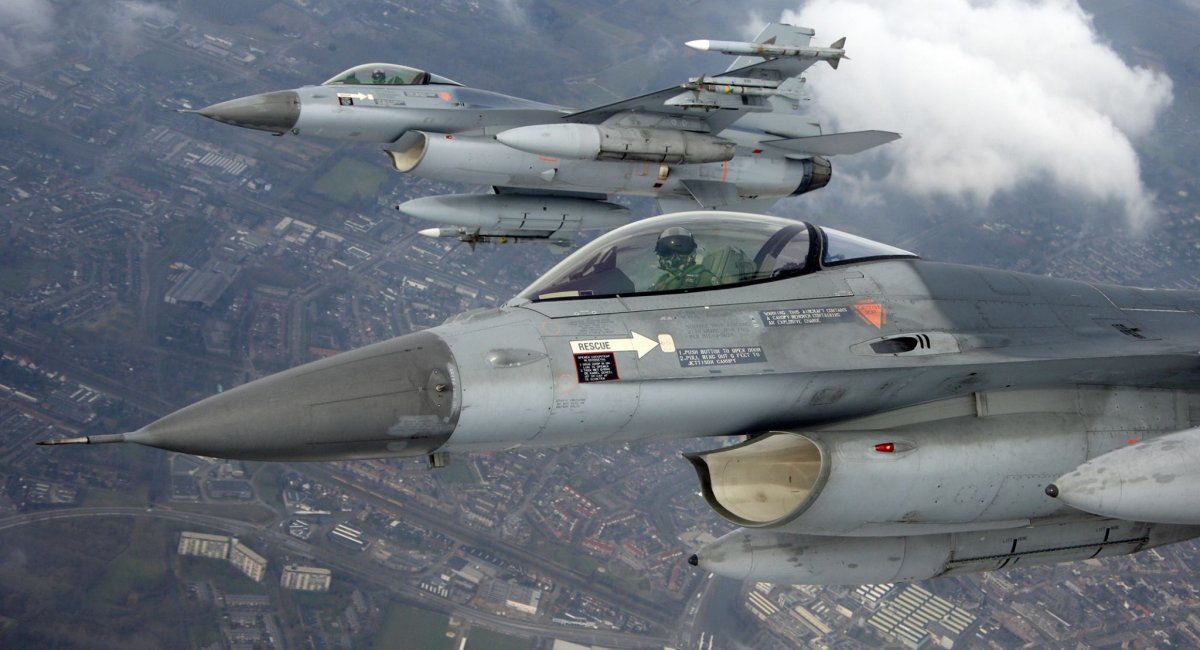 F-16 fighter jet against the sky