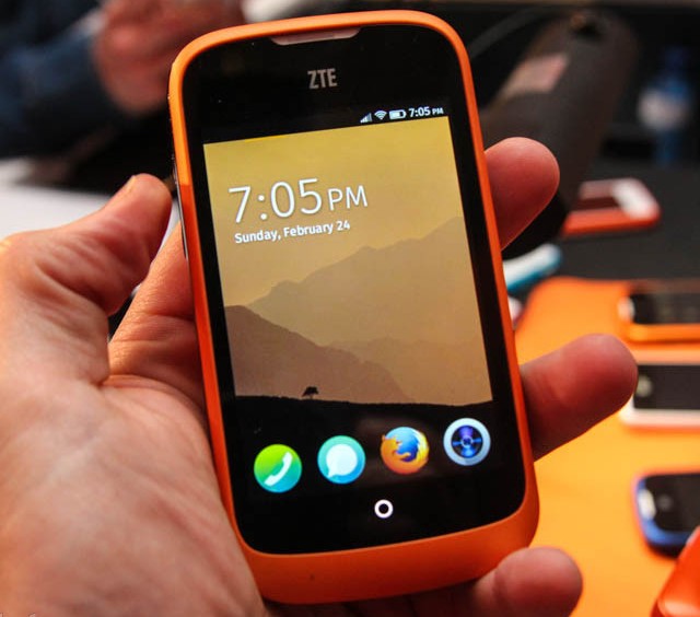 ZTE Open: первый в мире смартфон на Firefox OS