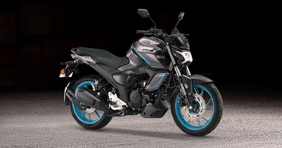 Front-right view of the motorbike