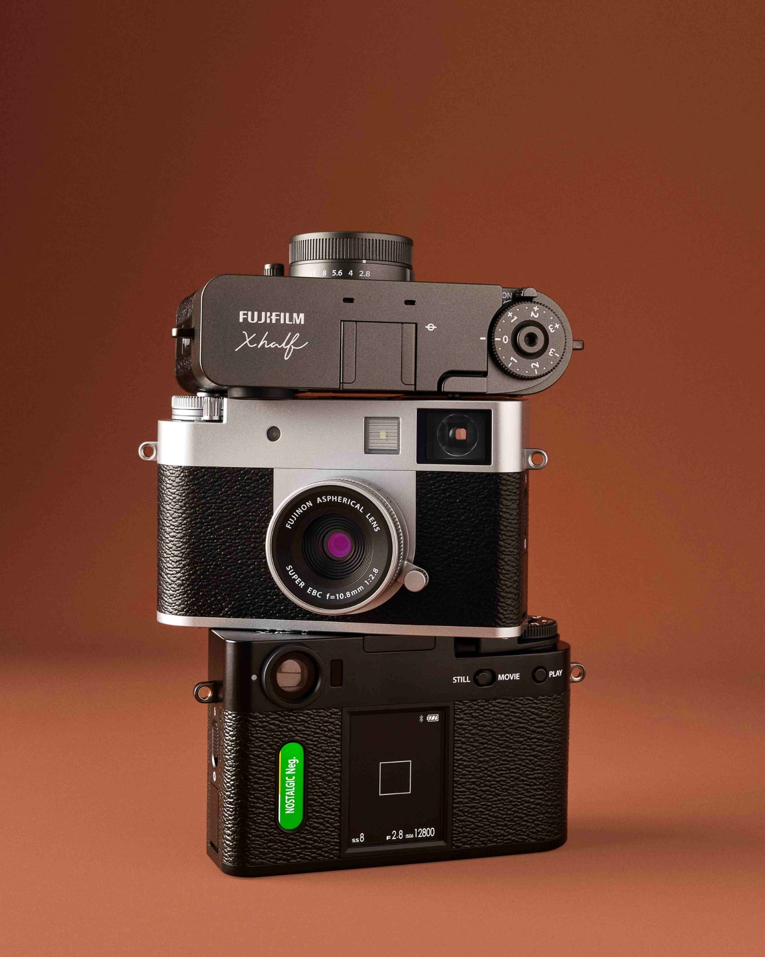 Три варіанти дизайну камери X half. Ілюстрація: Fujifilm
