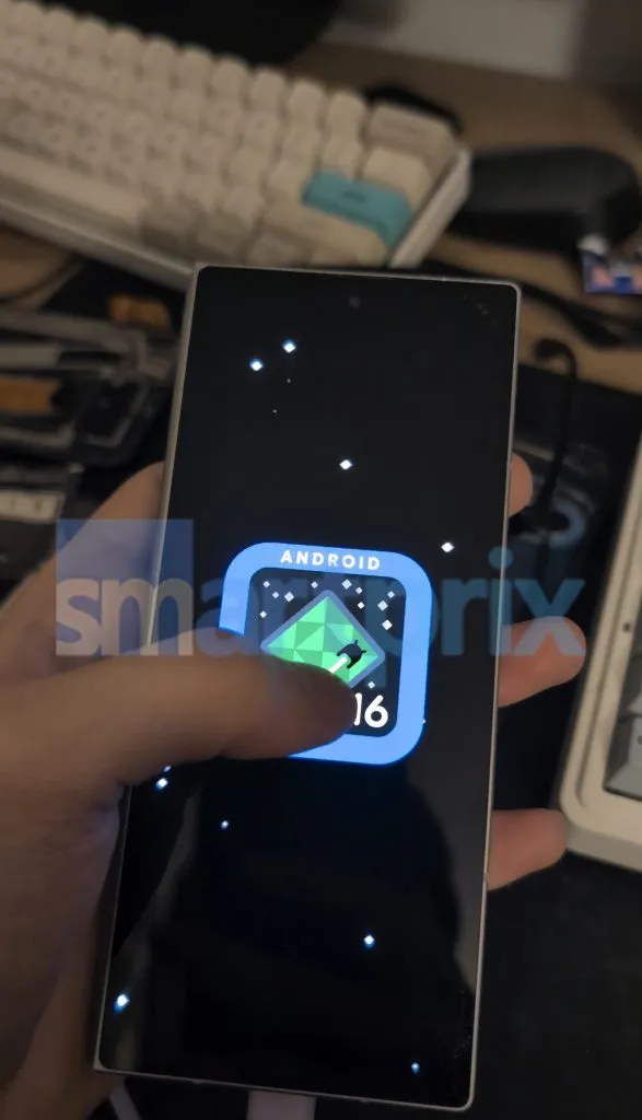 Galaxy Z Fold 6 in Alpha mode
