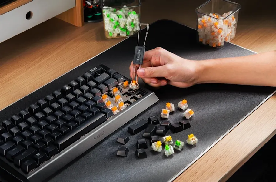 Клавіатура Razer BlackWidow V4 75% Клавіатура Razer BlackWidow V4 75%