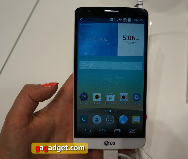 В поисках новых форм: павильон LG на IFA 2014 своими глазами-3