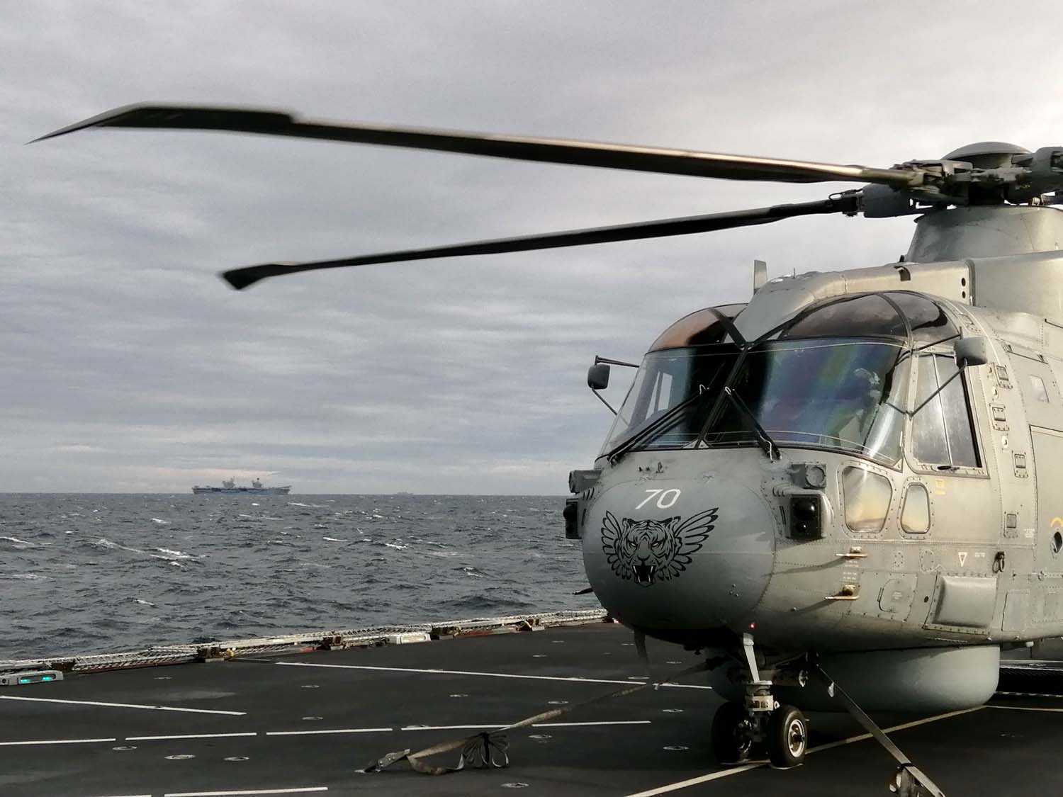 The flagship aircraft carrier HMS Queen Elizabeth, carrying fifth-generation F-35 Lightning II fighters, successfully conducted a series of simulated strike missions off the coast of Norway-4