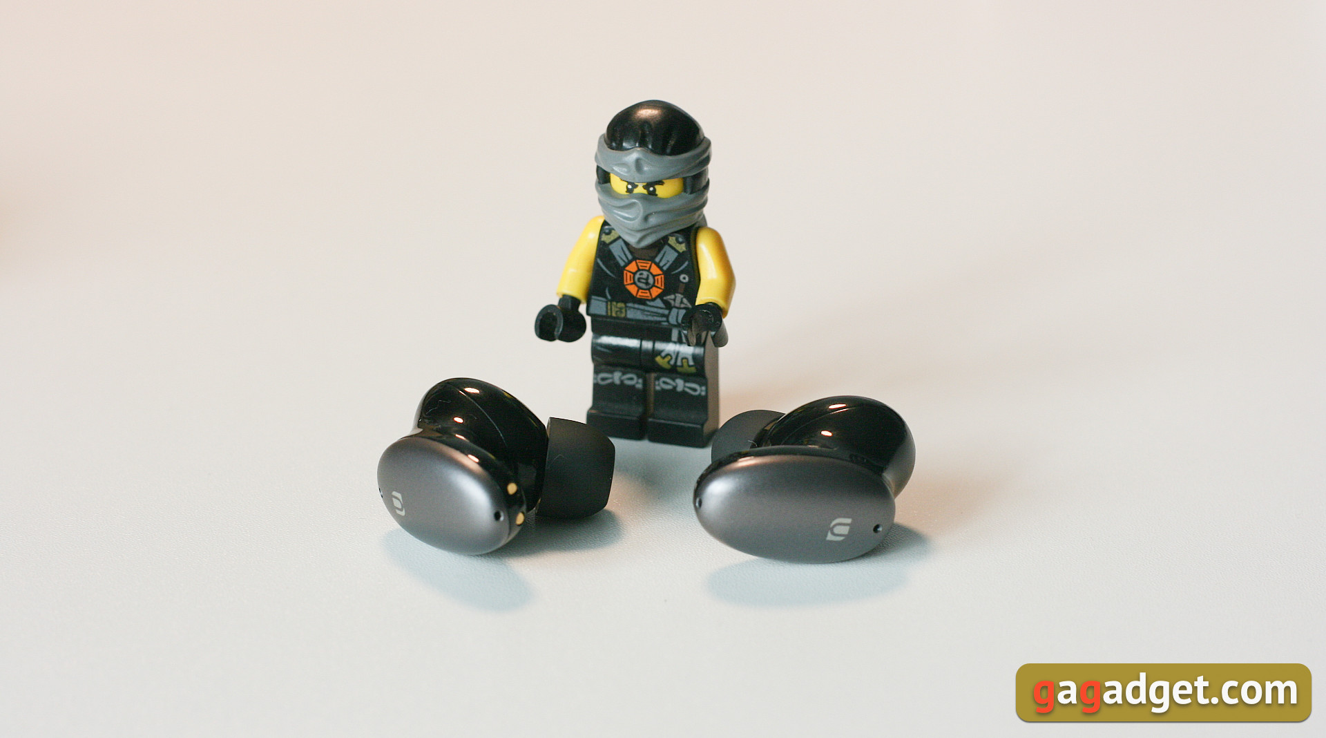 Plus d'activité et moins de bruit : Examen du casque Ugreen HiTune X6 TWS-16