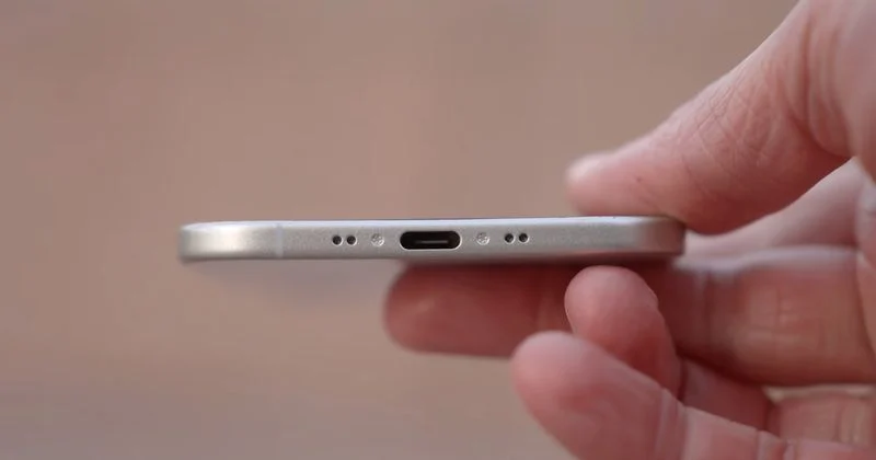 Разъемы iPhone 17 Air. Иллюстрация: AppleTrack