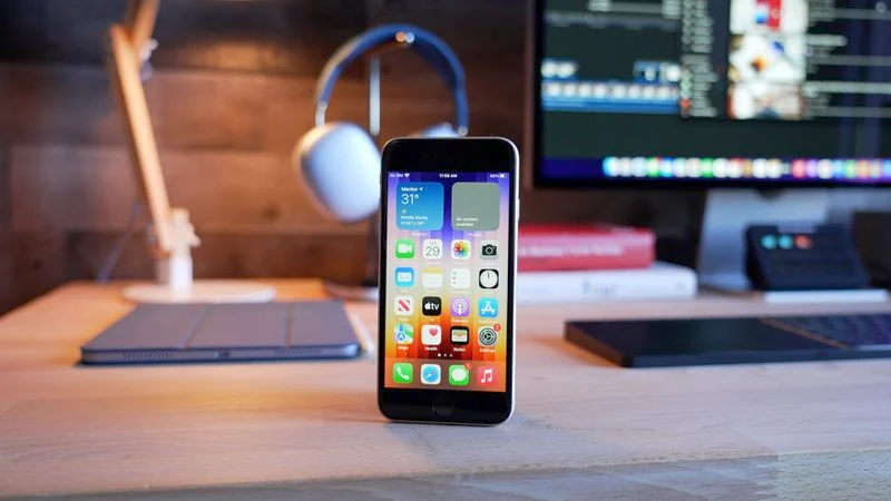 iPhone SE 3, modèle avec puce A15 Bionic et support 5G