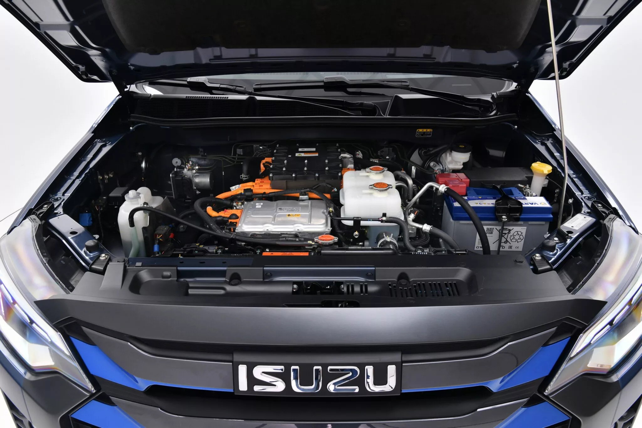 Зображення Isuzu D-Max EV у русі